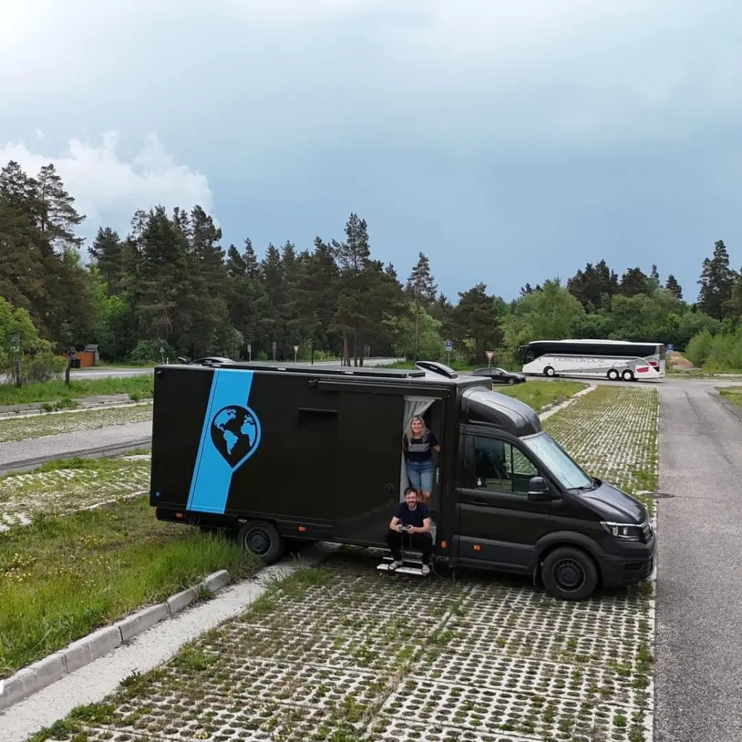 Placeholder — inlocuieste cu poza reala