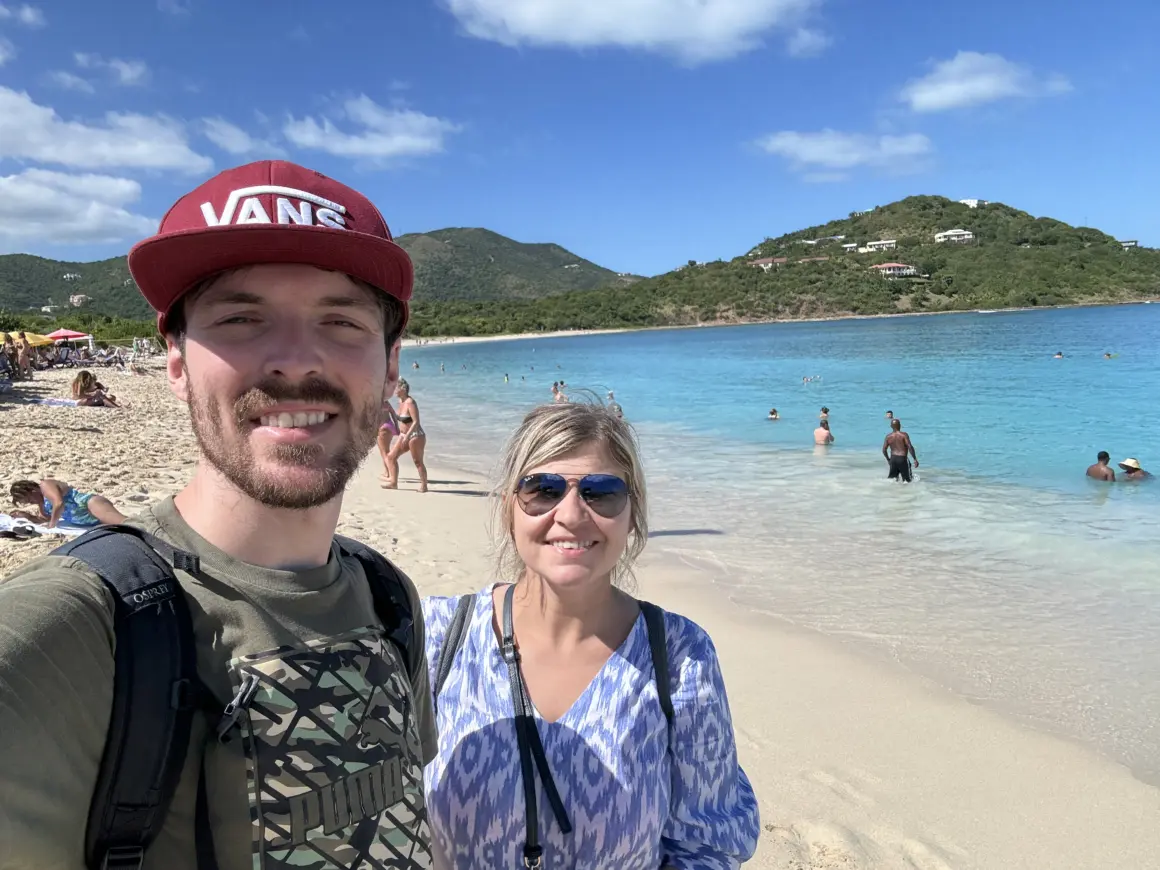 Placeholder — inlocuieste cu poza reala