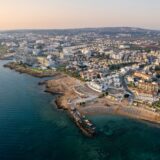 Când să rezervi bilete de avion către Cipru pentru cel mai bun preț?